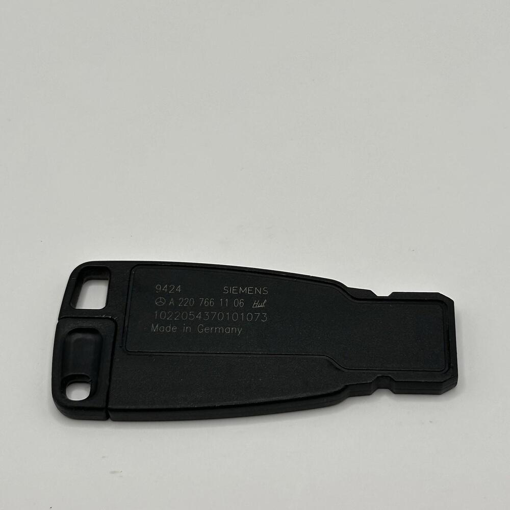 2207661106 Mercedes Remote Flat Wallet Key Fob OEM Benz